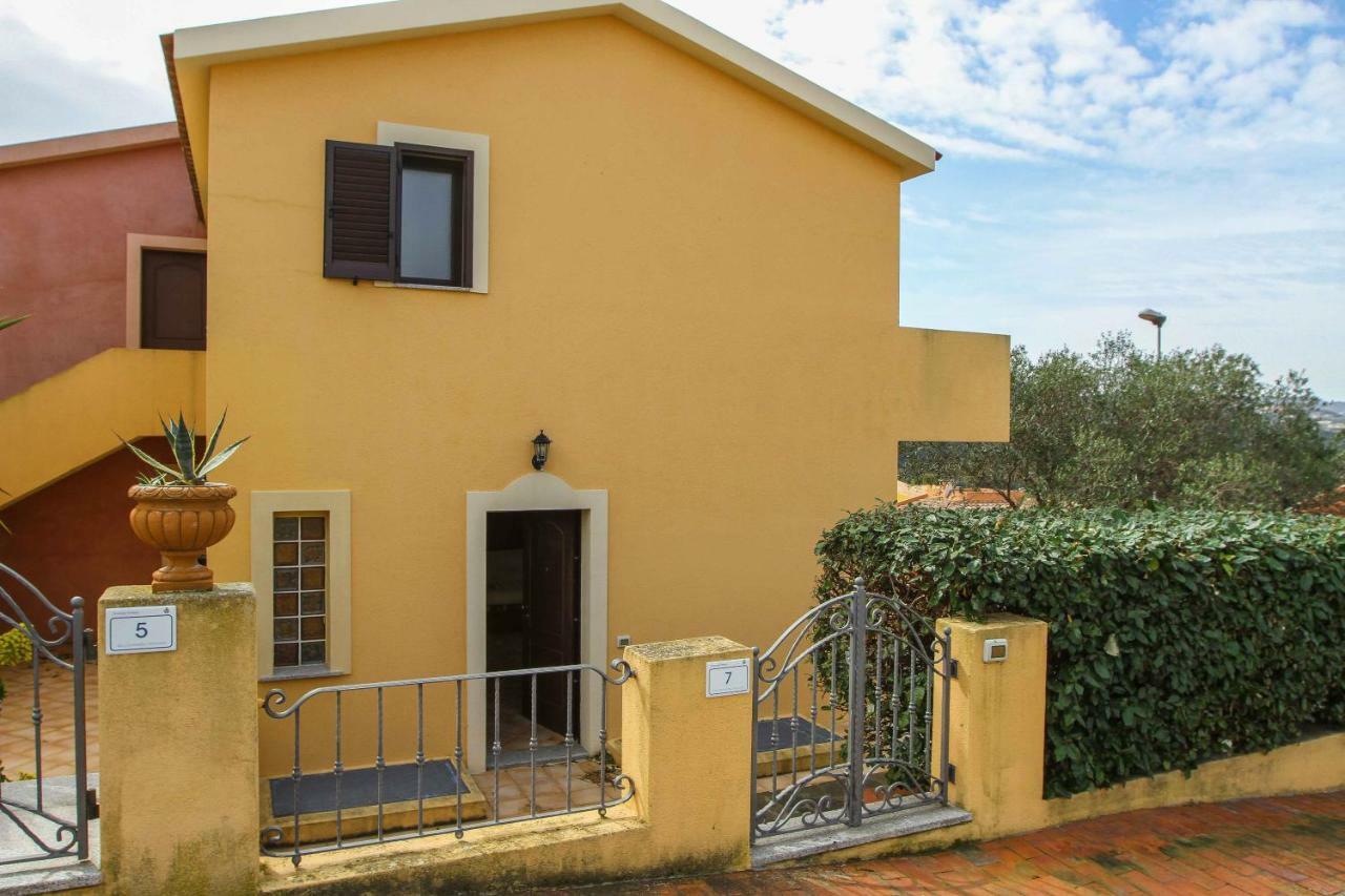 Portopollo Apartment Porto Pollo Ngoại thất bức ảnh